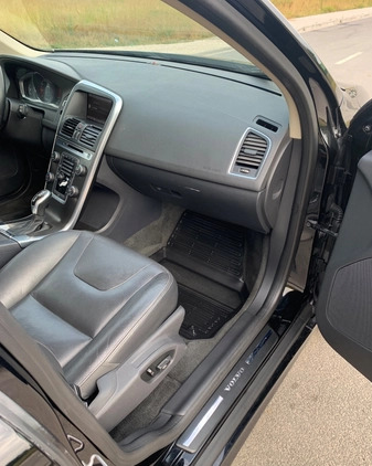 Volvo XC 60 cena 71900 przebieg: 206000, rok produkcji 2015 z Warszawa małe 596